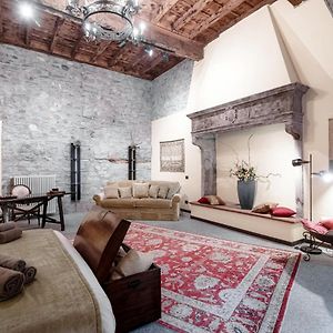 Deluxe Zimmer mit Kingsize-Bett